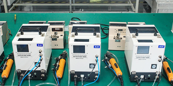 使用自動(dòng)鎖螺絲機(jī)要注意哪些方面？堅(jiān)豐電子告知您